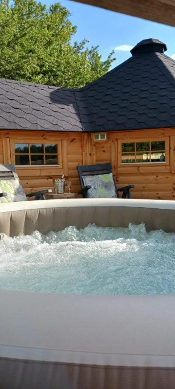 Ruch Insolite Kota Avec Spa Et Demi Bt De Champagne Offerte מראה חיצוני תמונה